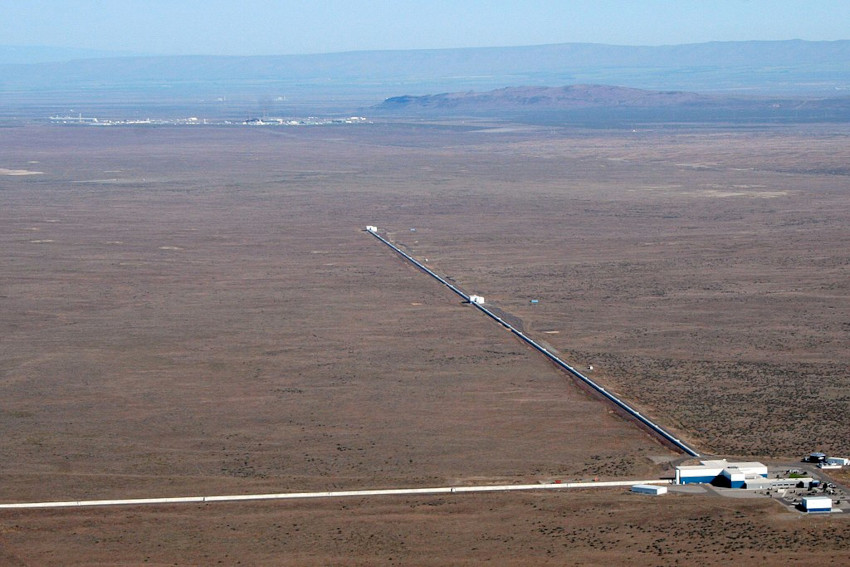 LIGO готовится к обнаружению самых старых на сегодняшний день слияний черных дыр