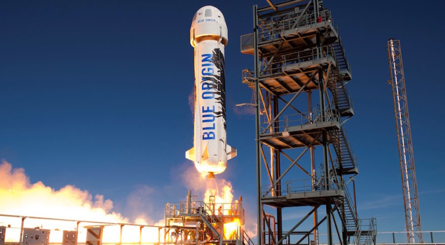 Blue Origin: первый пилотируемый космический полет уже в апреле?