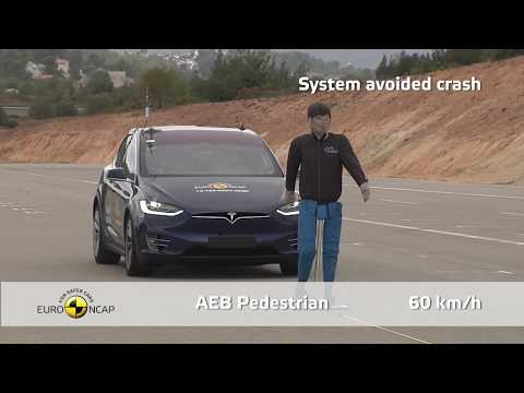 Видео тестов Tesla Model X / © Youtube