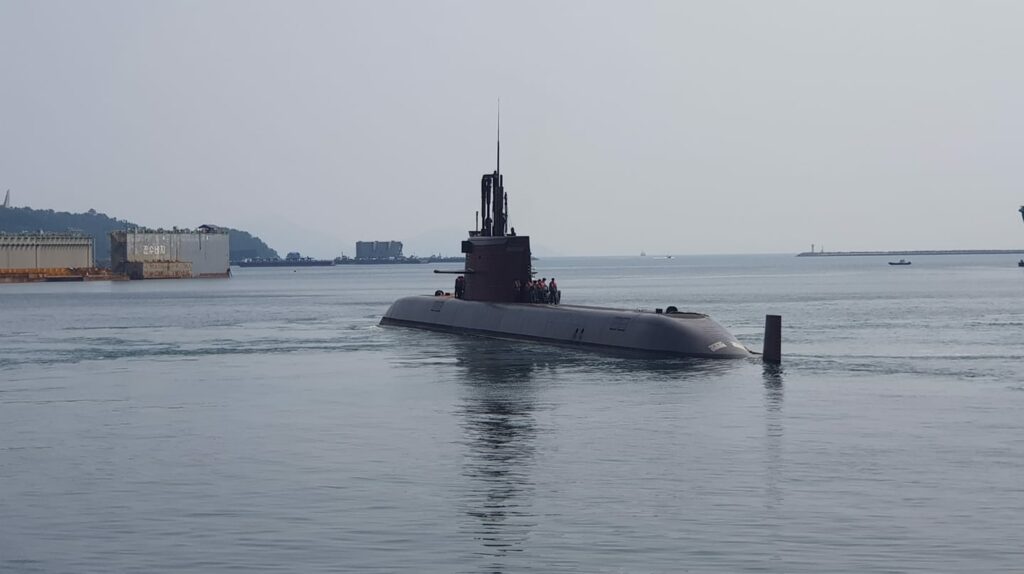 Головная южнокорейская большая неатомная подводная лодка типа KSS-III / ©navalnews 