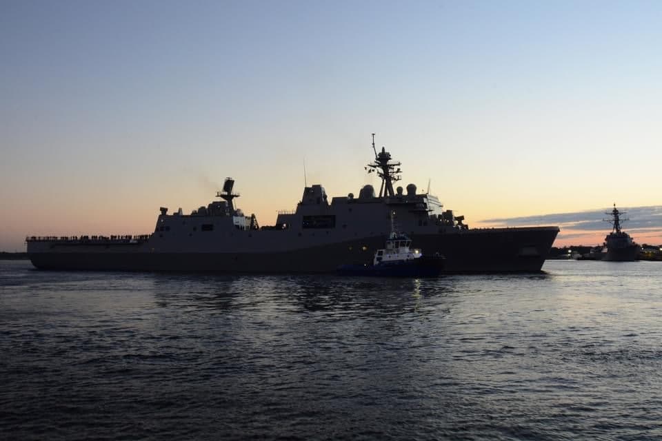 USS Fort Lauderdale / ©Dambiev