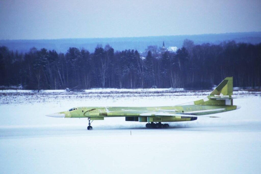 Ту-160М новой постройки / ©ОАК